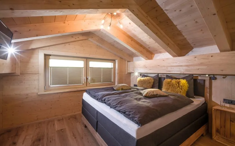 natzenhof_st_johann_chalet_seeblick_schlafzimmer.jpg