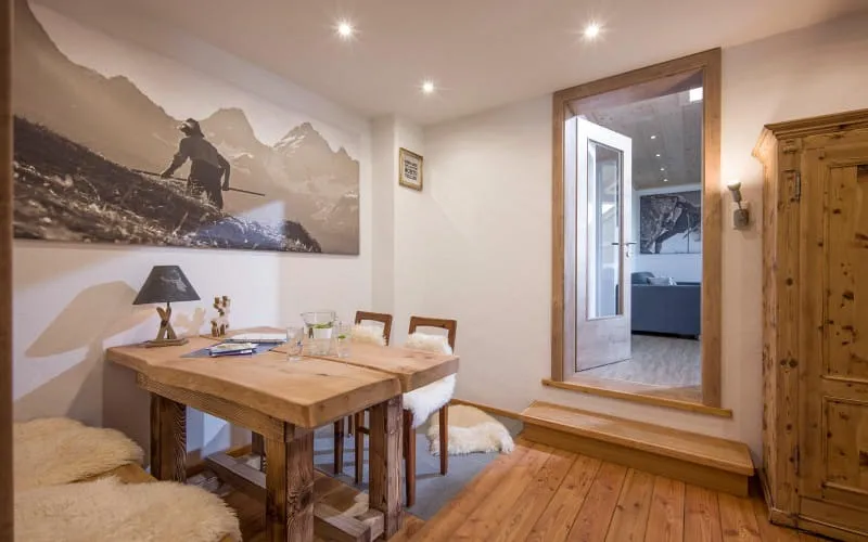 narzenhof_st_johann_appartement_romantik_esstisch.jpg